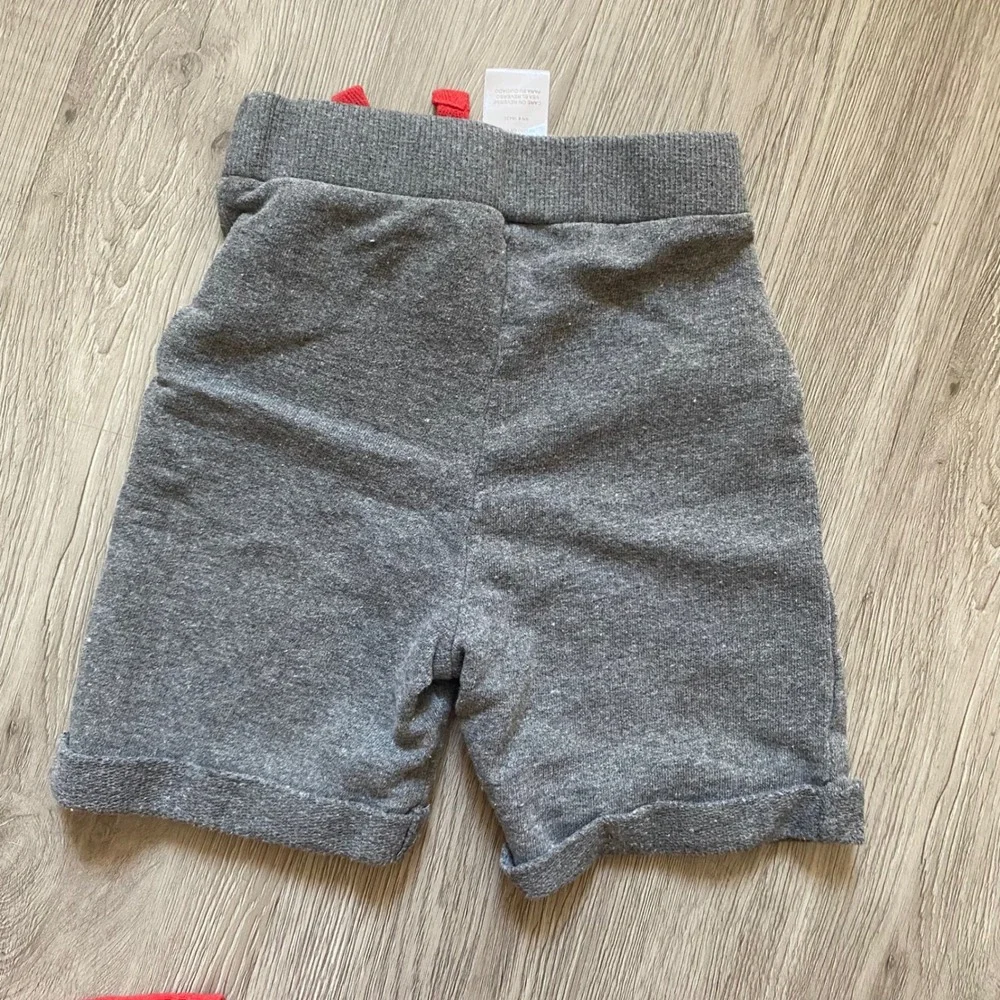 Disney Baby 12 months Matching Set Mickey‎ T Shirt Sweat Shorts Red Happy
